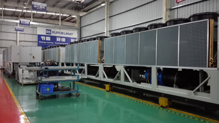 1168kw R134A Refrigerant Air Cooled Chiller sekrup efisiensi tinggi Air Cooled Chiller